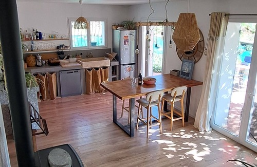 Le Beausset House | House with jacuzzi, splendid view over valley and vineyards, 15 mins from the sea.