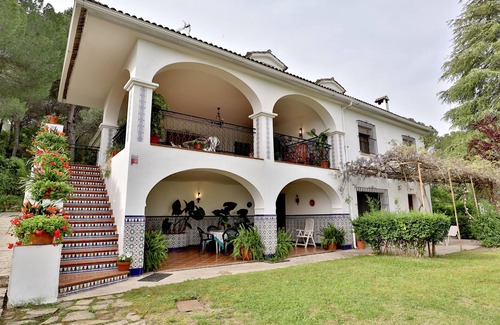 Las Jaras House | House with pool and garden 9 km from Córdoba, stunning views.
