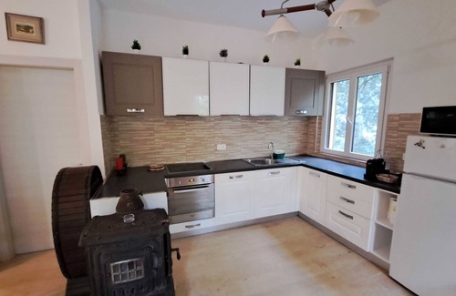 Montescudaio House | House with private forest 10000 sqm, sea view, air conditioning, wifi, solarium