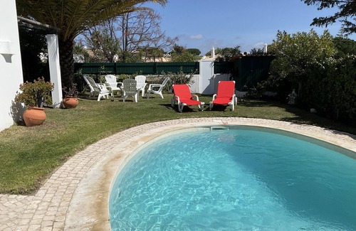 Branqueira Villa | House with private pool, air conditioning, near beach