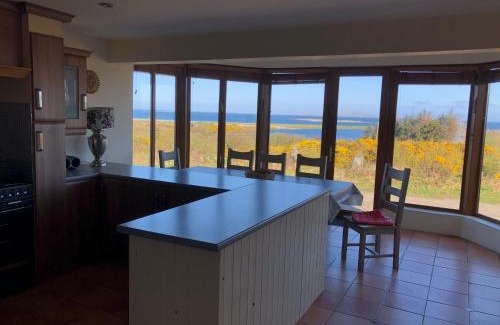 Renvyle House | House with sea views close to Beach with WiFi and large kitchen and dining
