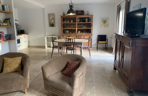 Souvignargues Villa | HOUSE with SPA - CLIMATIZATION - SWIMMING POOL - Gîte de France