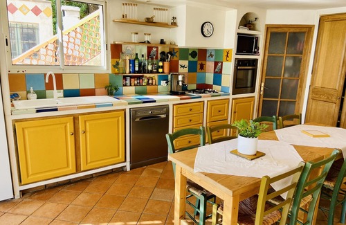 Nord House | House with swimming pool 5 min from Aix. Pets allowed. Ideal for families.