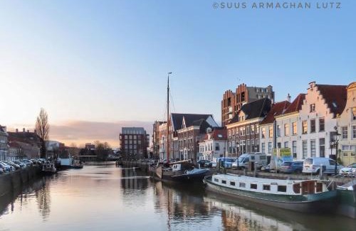 Zwolle City Centre Boat Rental | Houseboat 'Boat Boutique'