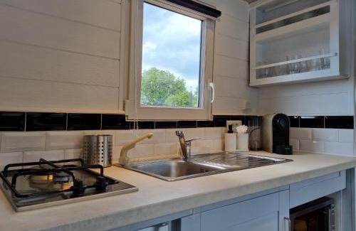 Vireux-Wallerand Boat Rental | Houseboat Meuse