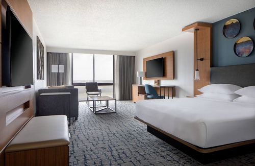 Southeast Houston Hotel | Houston Marriott South at Hobby Airport