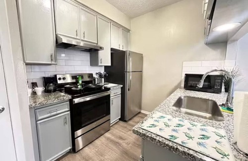 Nassau Bay Apartment | Houston Retreat Close to Nature & Urban Excitement