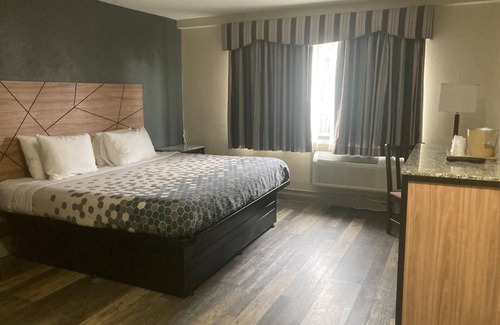 Malden Hotel | Howard Johnson by Wyndham Malden Boston Area