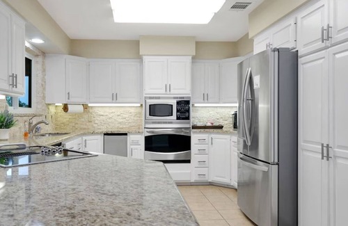 Horseshoe Bay House | Howdy House at Horseshoe Bay Beautiful waterfront home on lake LBJ with POOL!