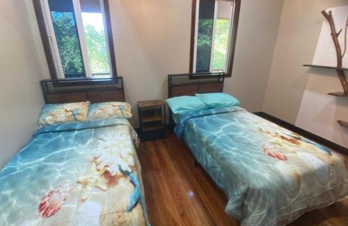 Burrell Boom House | Howler Jungle House and Cabanas