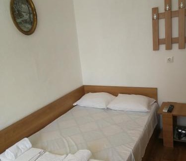 Chernomorets House | Hris