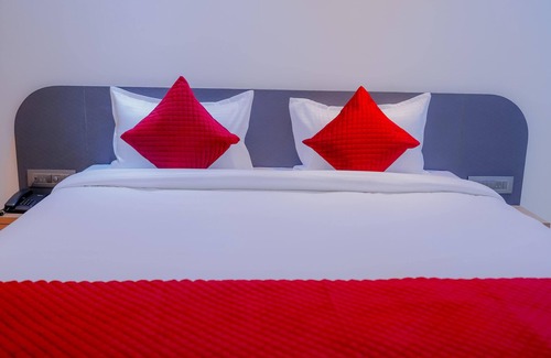Andheri West Hotel | Hsquare Hotel Andheri West