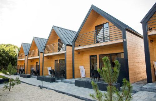 Ustka Ski Chalet | Huśtawka i Hamak - Domki z basenem nad morzem Ustka