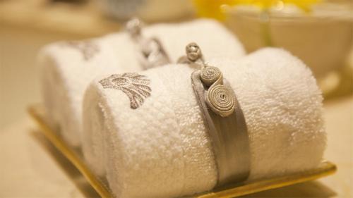 Downtown Hangzhou Hotel | Huachen International Hotel