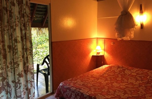 Huahine Bed & Breakfast | HUAHINE - Bungalow Tiare