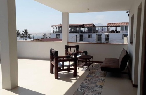 Trujillo Apartment | HuanchacoStudio/KingBed/Balcony/Tv/Wifi