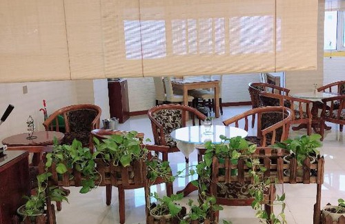 Xinwu District Hotel | Huanyu Holiday Hotel