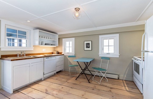 Pine Plains House | Hudson Valley - Picardy Farm: The Barn