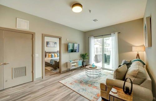 Hackensack Apartment | Huge 2 Bed 2 Bath Easy ride to NYC & Parking