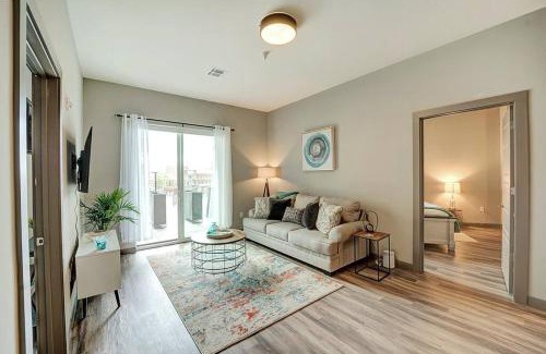 Hackensack Apartment | Huge 2 Bed 2 Bath Easy ride to NYC & Parking