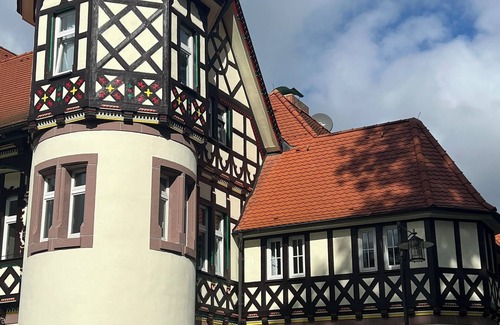 Bad Liebenstein Apartment | Huge loft in the beautiful historic post office, infrared sauna.