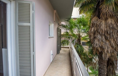 Katerini Apartment | Huge Luxury City Apartment