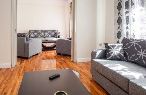 Katerini Apartment | Huge Luxury City Apartment