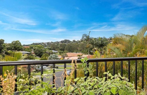 Banora Point House | Huge Modern Home close to everything!