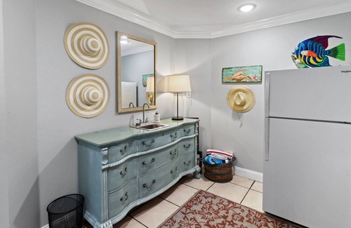 Mexico Beach House | Huge renovated townhome, sleeps 11, beach-side of 98 with gorgeous beach access