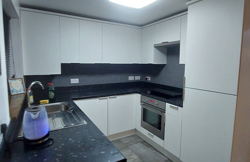 Hull House | Hull 3Bed House-Driveway-Garden-FamilyFriendly