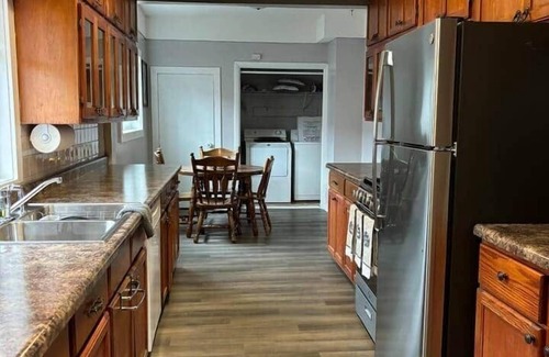 Pine City House | Humble Creek Manor