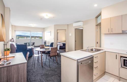 Adelaide Central Business District Apartment | Hume Serviced Apartments