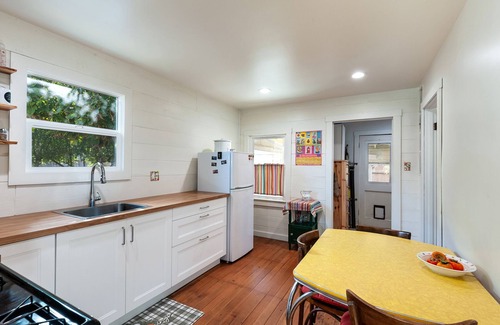 Baywood-Los Osos House | Hummingbird Cottage - Monthly Only