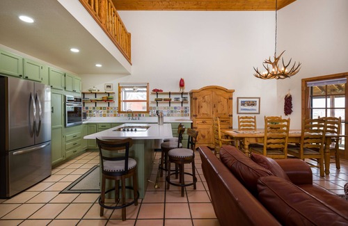 Los Ojos Cabin | Hummingbird Hacienda - Los Ojos Cabin w/Brazos Cliff Views