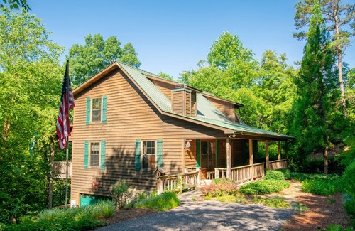 Young Harris Cabin | Hunker Down" Creek Front Cabin, In The Blue Ridge Mountains