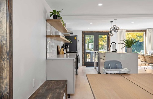 Hunter House | Hunter Bungalow - Luxury Cabin, Kid-Friendly