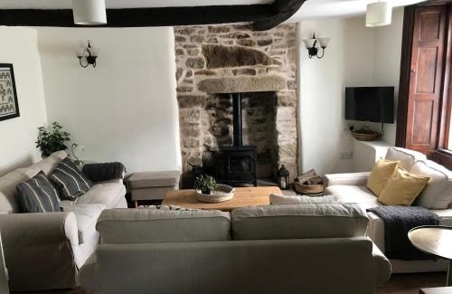 Youlgreave House | Hunters Cottage