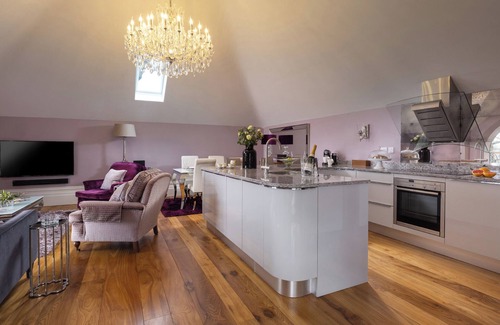 Boscundle Cottage | Hunters Moon