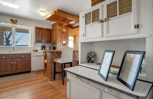 Cape Charles House | Huntington Farm - Pristine Historical Home Overlooking Cherrystone Creek!