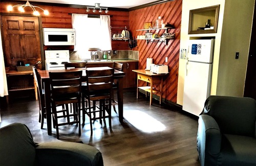 Madawaska Valley Cabin | Hush Lodge & Cottages