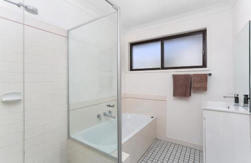 Huskisson House | Husky by the Sea