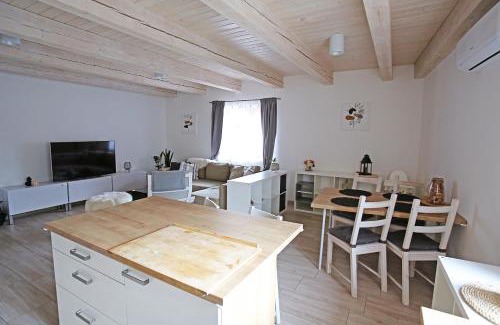 Libice nad Cidlinou House | Husovka No135