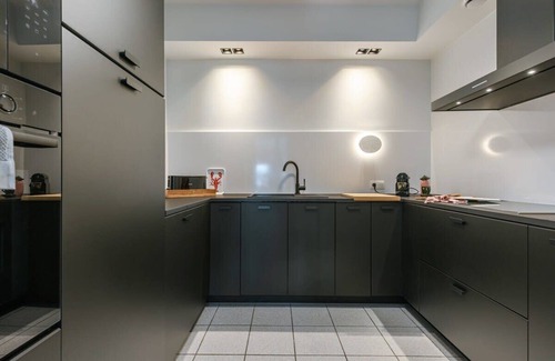 Heist Apartment | Huswell - Boulevard apartment near the beach