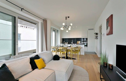 Ostend Apartment | Huswell - Bright, modern apartment with terrace ne