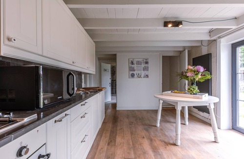 Beernem House | Huswell - Holiday home for 10,indoor swimming pool
