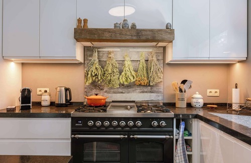 Het Rooi House | Huswell - Lovely retreat for 2 in Antwerp