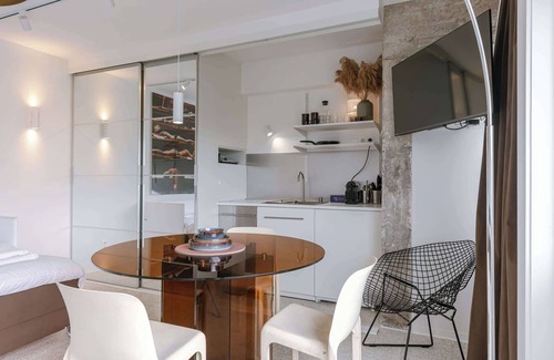 Heist House | Huswell x Studio 14 - Design Studio near the sea