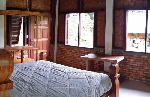 Bohorok House | Hutan Subur Guest House and Volunteering