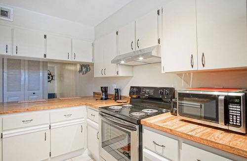 Fort Pierce Apartment | Hutchison Island 2 Bedroom & 1.5 Bath Apartment