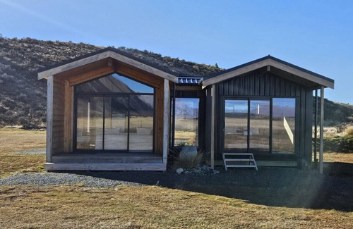 Ben Ohau Cabin | Huxley Belle on Ben Ohau